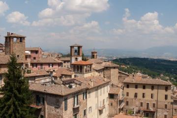 Car Rental In Chiusi Book Cheap Car Rentals