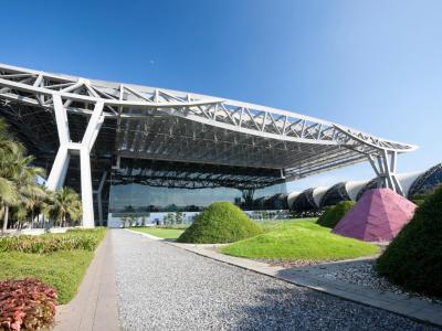 โรงแรมในลาดกระบัง, ไทย