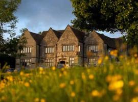 The 10 Best Hotels Close To Kingscote Barn In Kingscote United