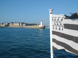 The 10 Best Cheap Hotels In Saint Malo France Bookingcom