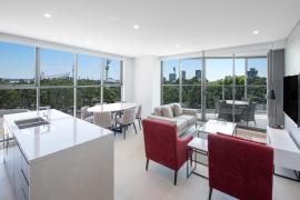 Meriton Suites Carter Street