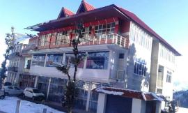 Hotel Khajjiar Regency