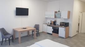 Khan Monteur Klein Wohnung