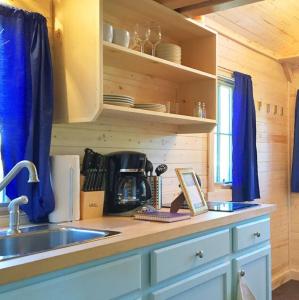 Leavenworth Camping Resort Tiny House Belle