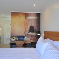 Booking Com Hotels In Griffith Book Your Hotel Now