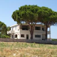 Seafront apartment in Kartela Kyparisias