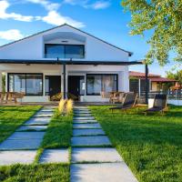 Thea Suites