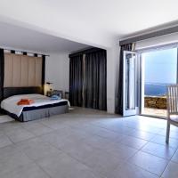 Lia Luxury Villa