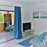 Turquoise Beach Apartment - big terrace - 5min to beach