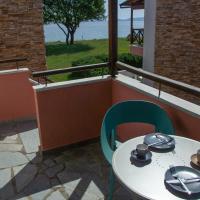 Beachfront stylish maisonette in Ierissos