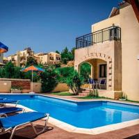 Comfy Holiday Home in Piscopiano with Swimming Pool