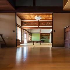 住宿 深山邸miyama-teiの一棟貸し Zentsuji