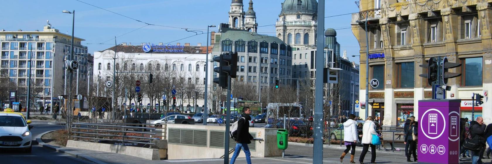 metrostation Deák Ferenc tér, Boedapest
