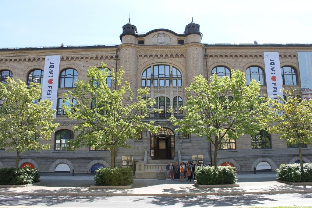 Thon Hotel Cecil, Oslo, Norway - Booking.com