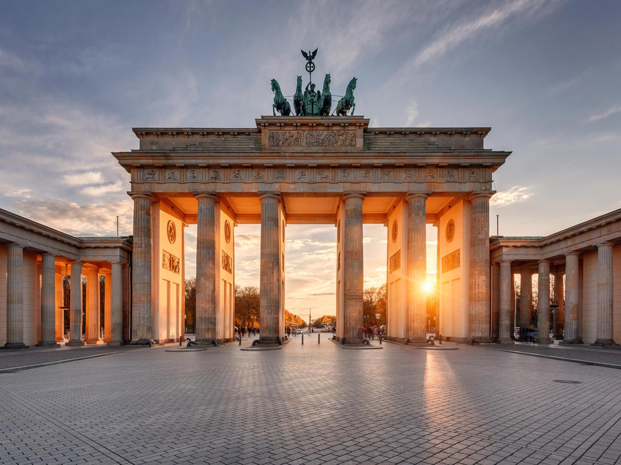 اجمل الاماكن السياحية في برلين بوابة براندنبورغ