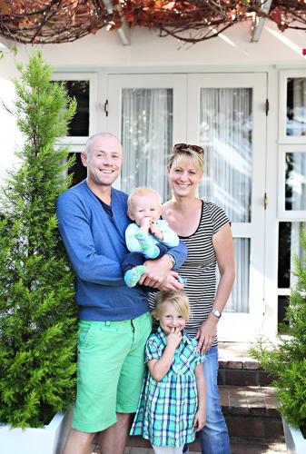 Tim and Nadine with Maxi and Niki