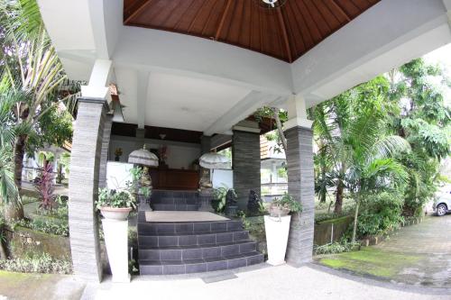 Living Well Inn