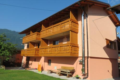 Apartments and rooms MASERA