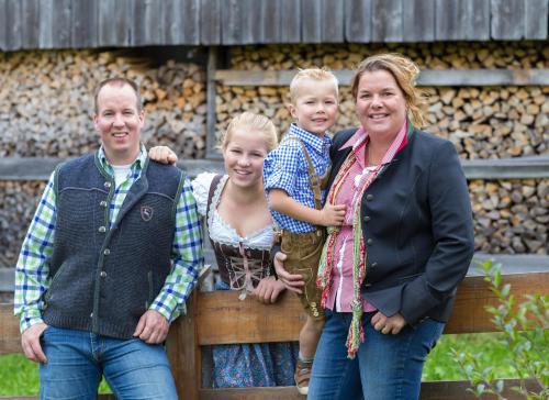 William, Jolein, Sterre en Willem van de Kasteele