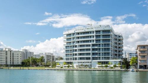 Acqua Bay Luxury Apartments