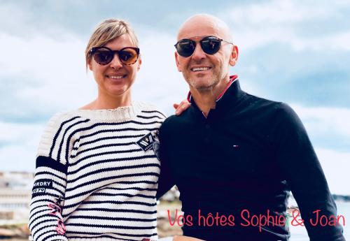 Sophie & Joan (Proprietaires & gerants)