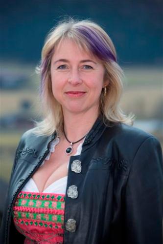 Elisabeth Nindl