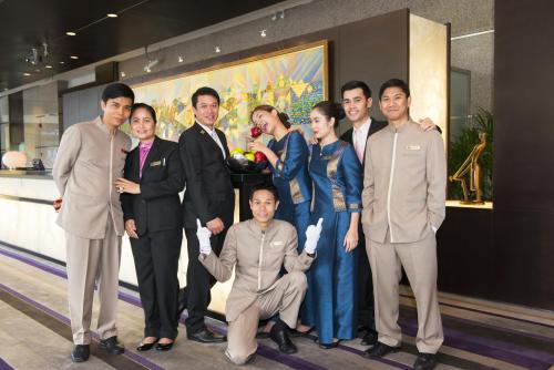 Receptionist staff