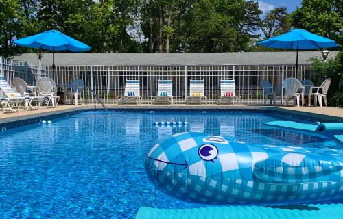 Sesuit Harbor House